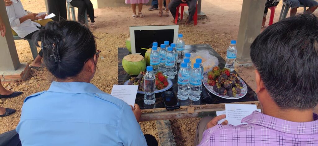 手握詩歌歌詞的高官